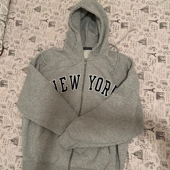 Brandy Melville Tops Brandy Melville Carla New York Zipup Hoodie